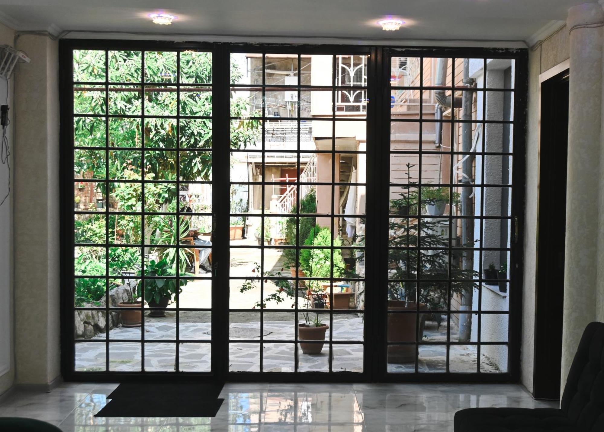 Jerusalem Merkaz Hotel Kutaisi Exterior foto